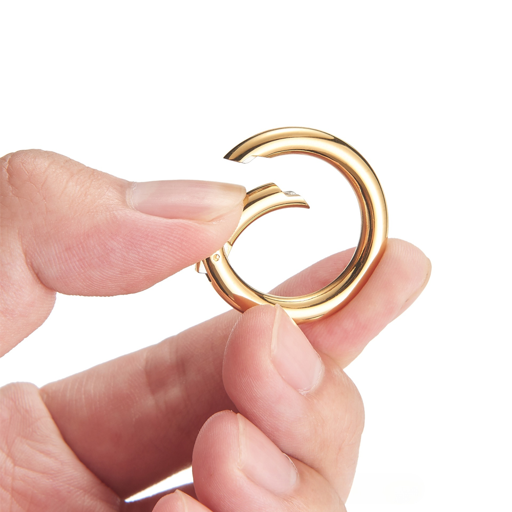 Easy-Clip Charm Keeper