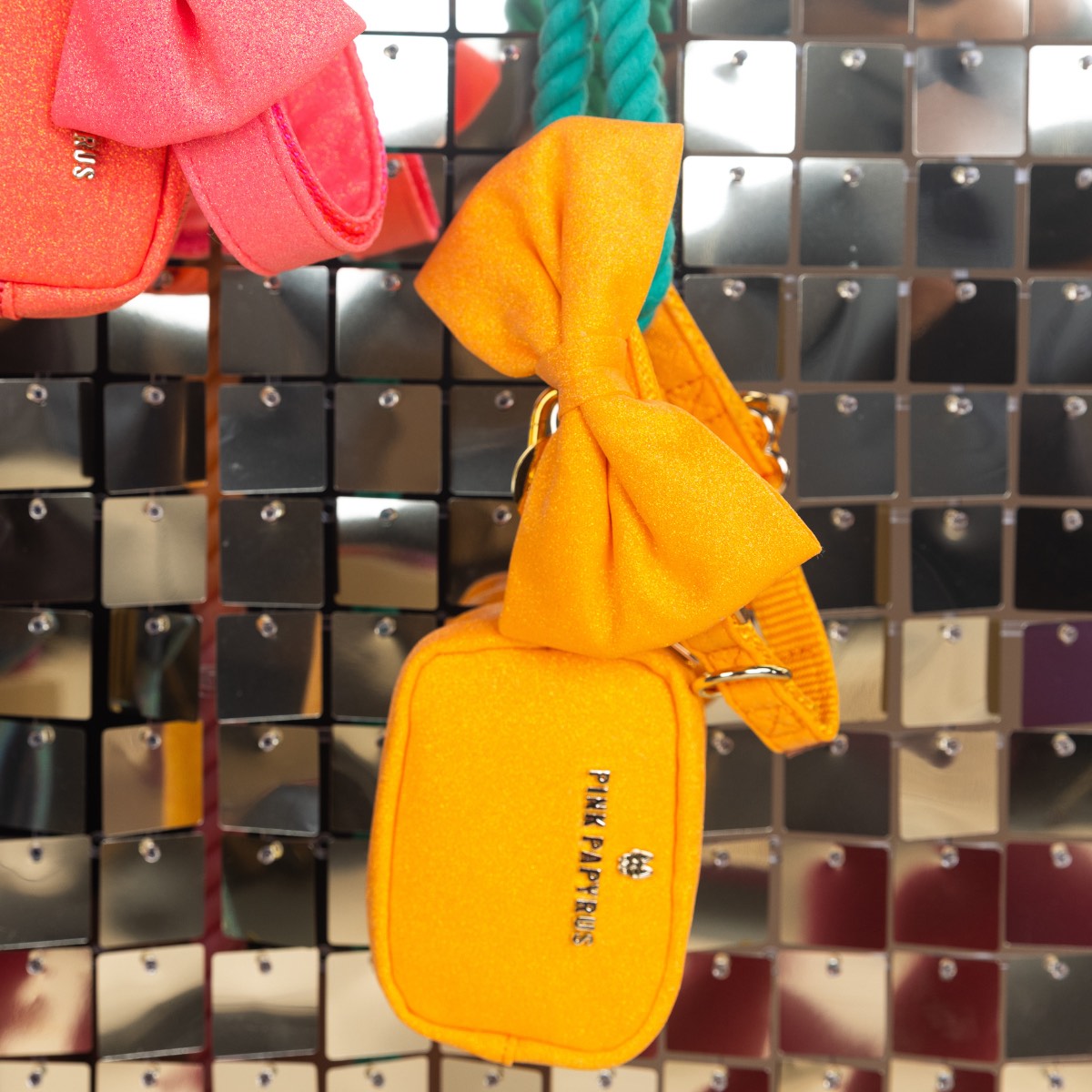 Keaton Waste Bag Holder & Treat Pouch